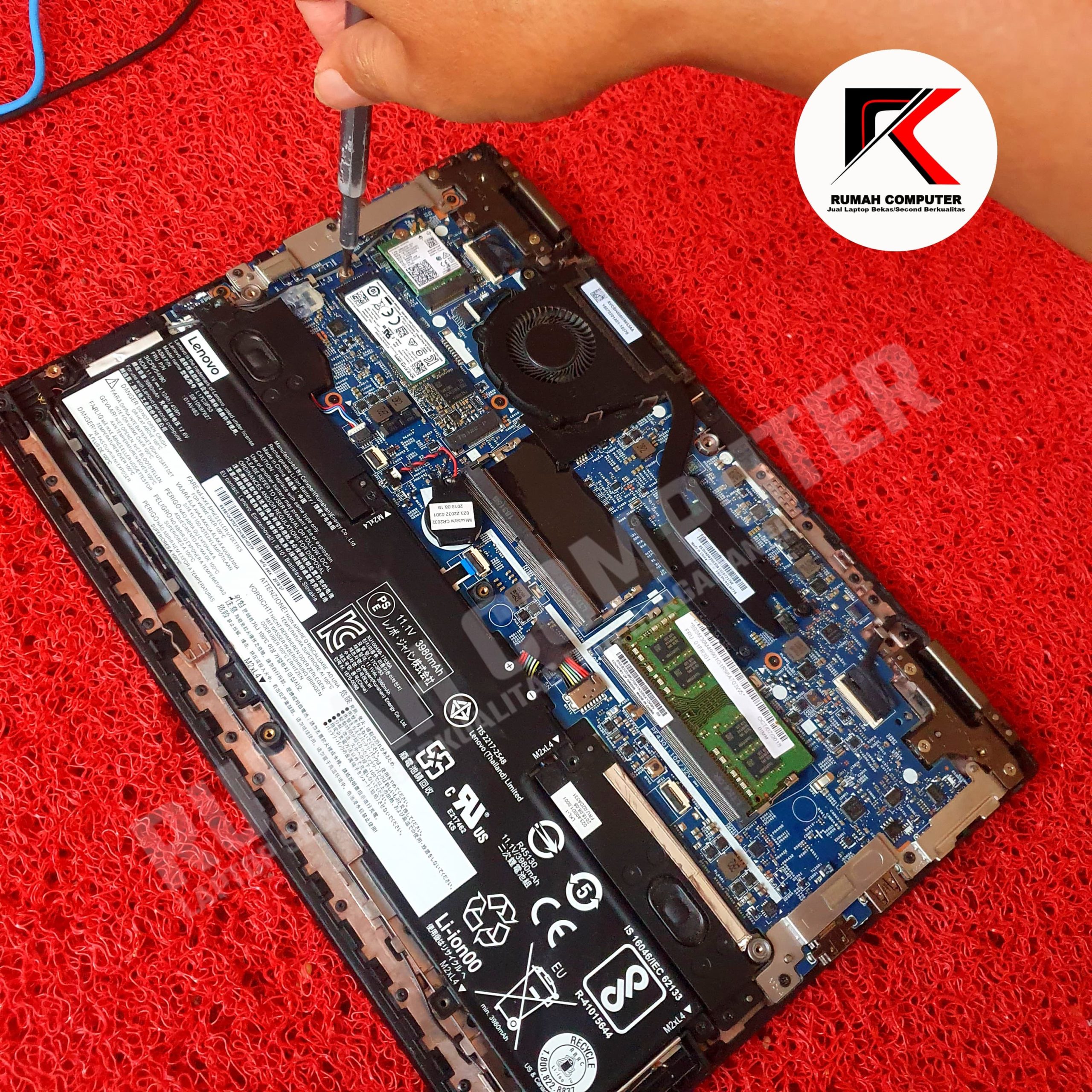 service laptop cirebon